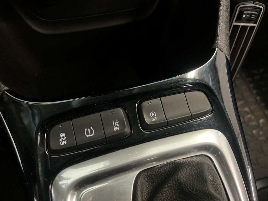 Opel Crossland 2021 Valkoinen