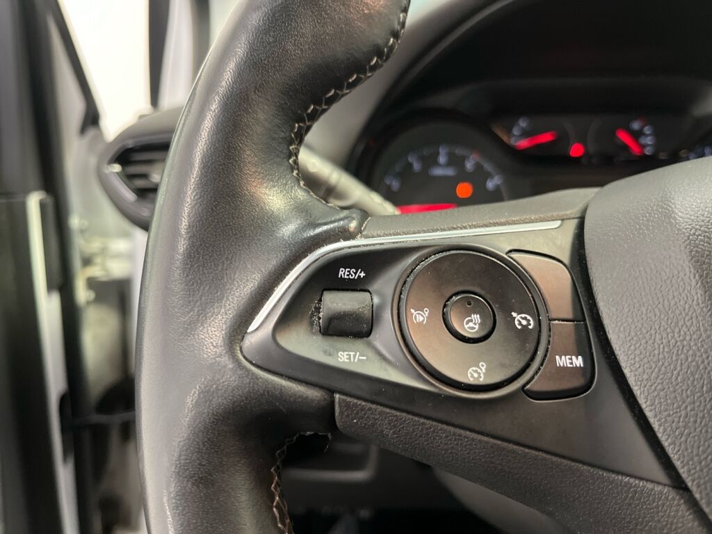 Opel Crossland 2021 Valkoinen