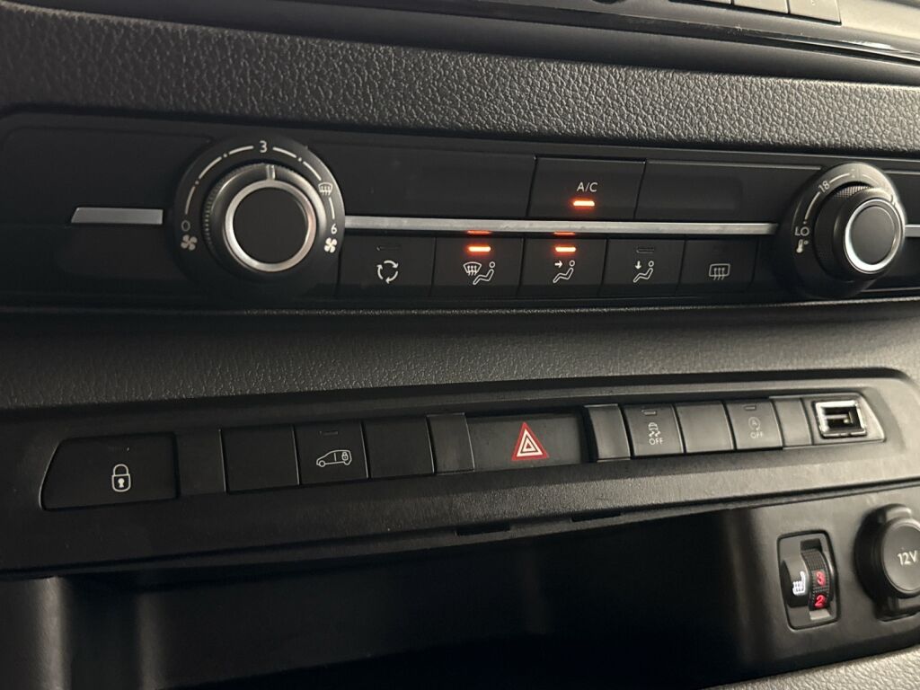 Opel Vivaro 2021 Valkoinen