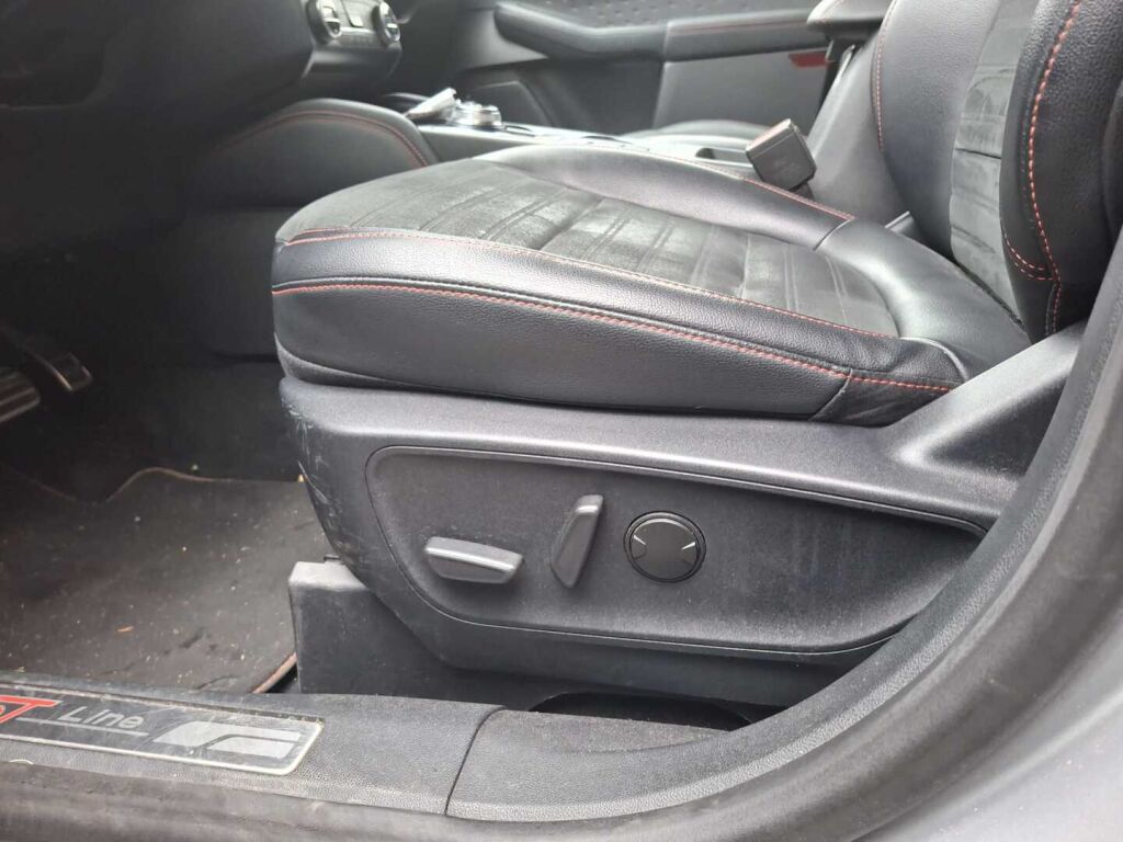 Ford Kuga 2020 Harmaa
