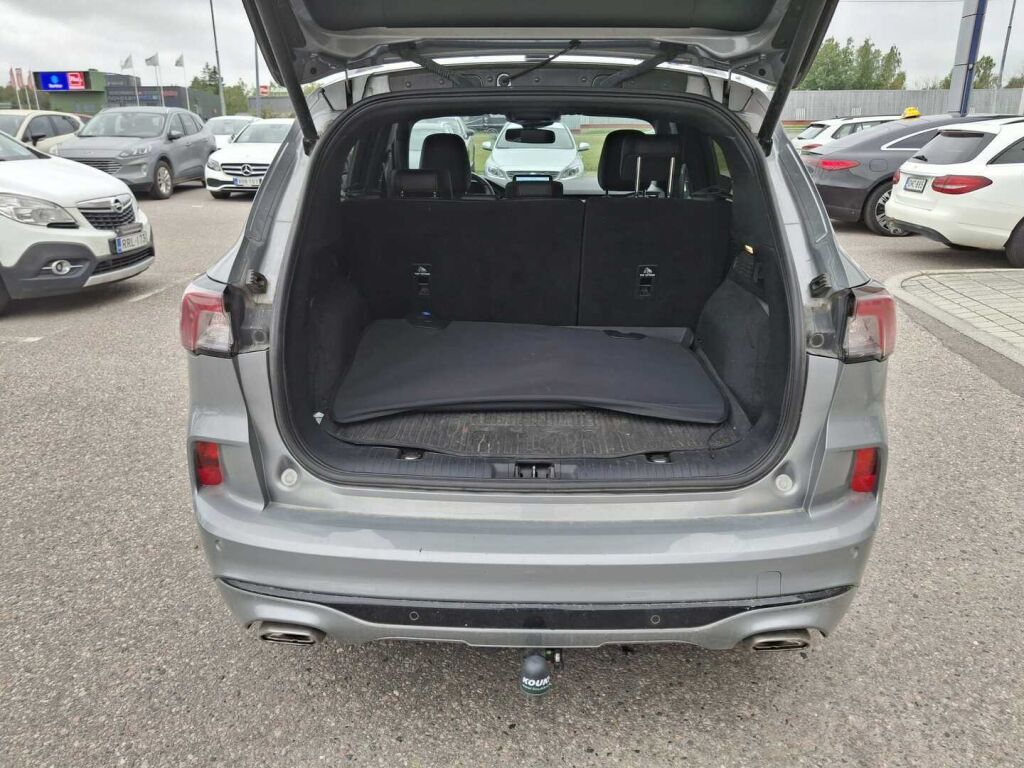 Ford Kuga 2020 Harmaa