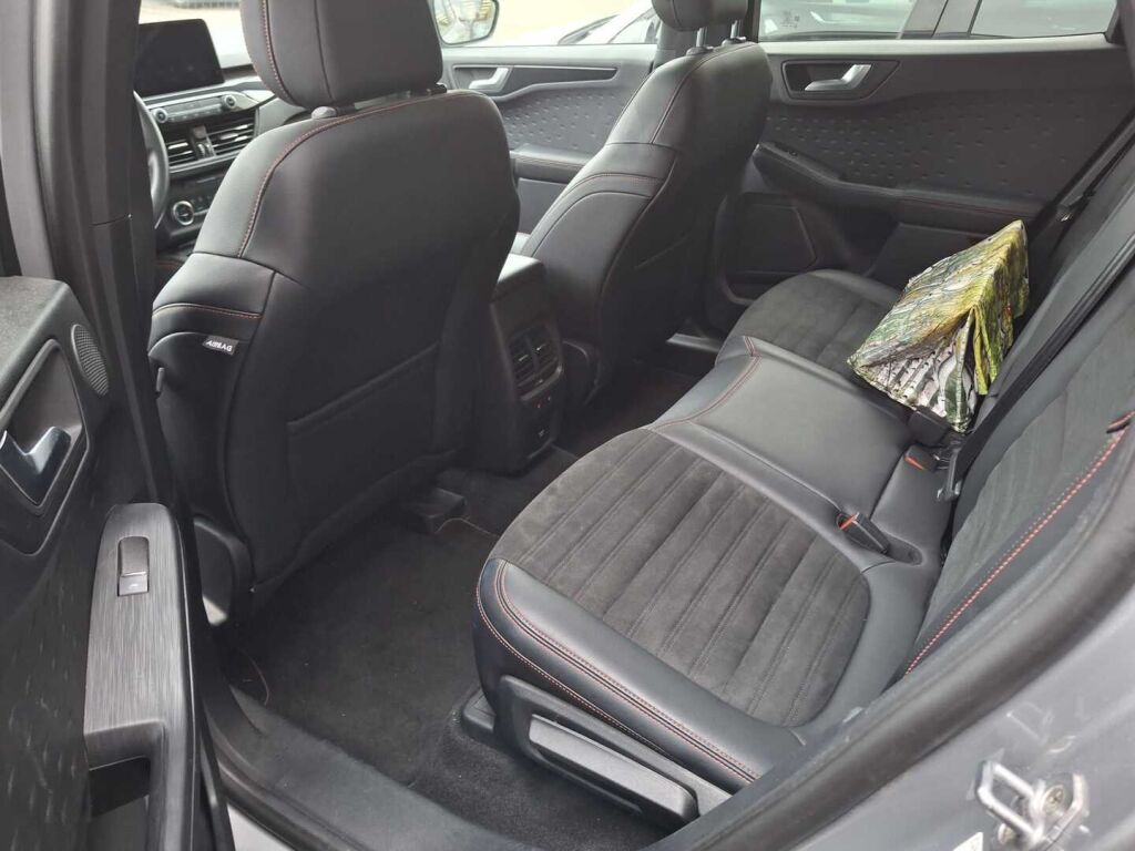 Ford Kuga 2020 Harmaa