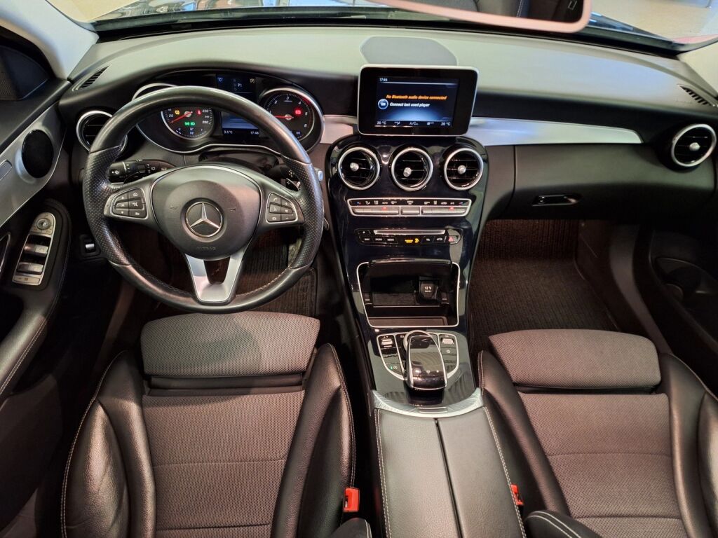 Mercedes-Benz C 2015 Musta