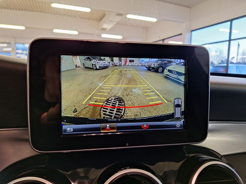 Mercedes-Benz C 2015 Musta