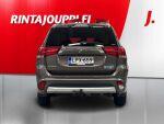 Mitsubishi Outlander PHEV 2016 Ruskea (beige)