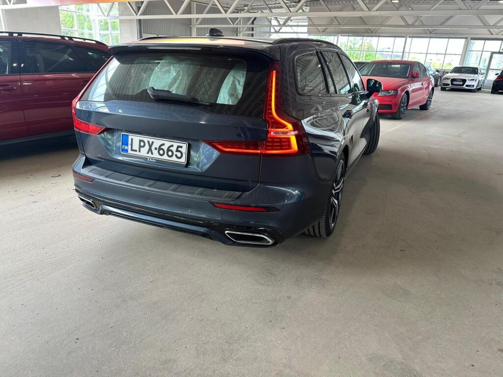 Volvo V60 2020 Harmaa