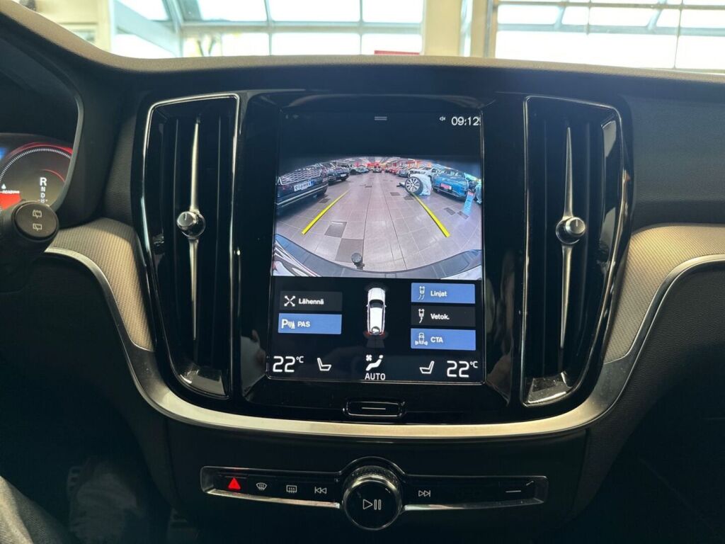 Volvo V60 2020 Harmaa