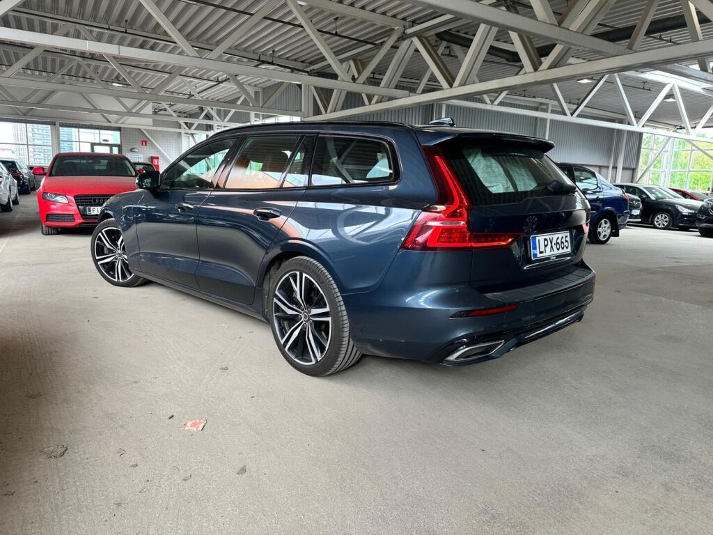 Volvo V60 2020 Harmaa