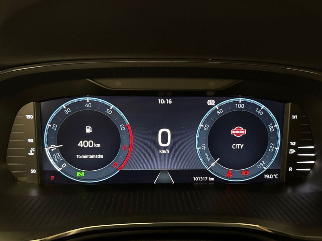 Skoda Octavia 2021 Sininen