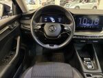Skoda Octavia 2021 Sininen