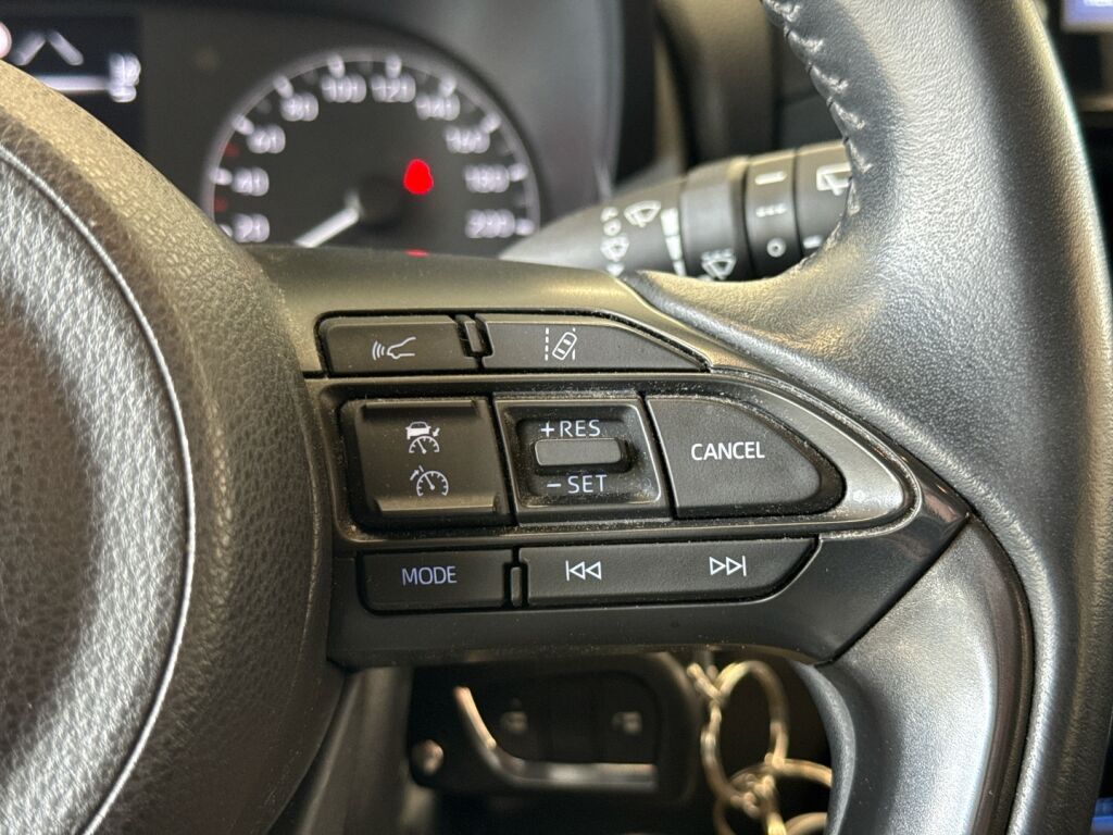 Toyota Yaris 2021 Valkoinen