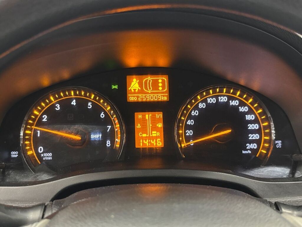 Toyota Avensis 2009 Harmaa