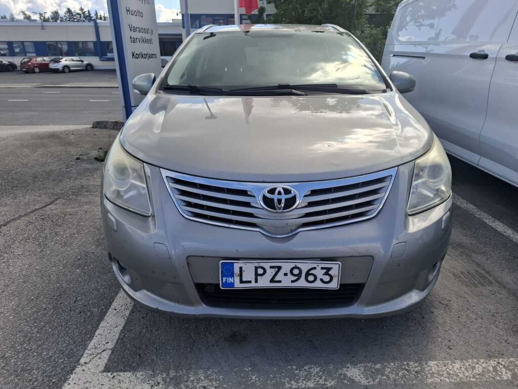 Toyota Avensis 2009 Harmaa