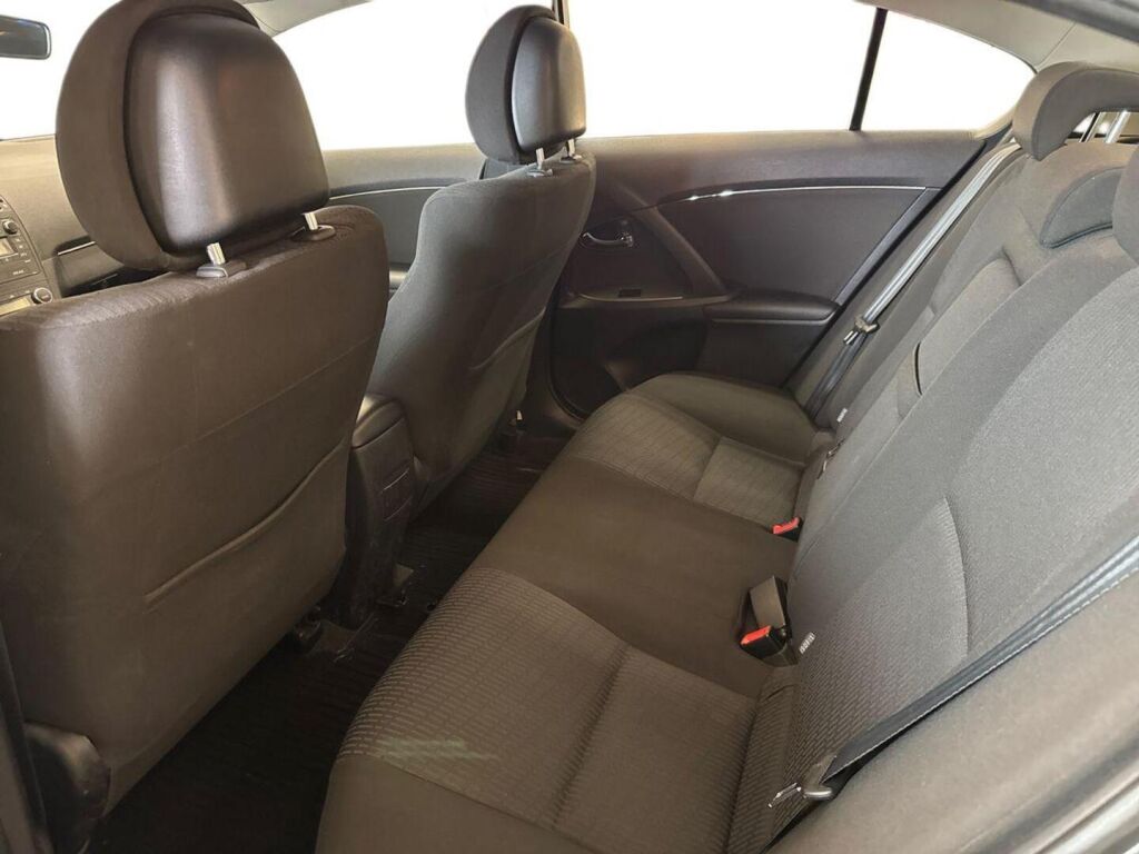 Toyota Avensis 2009 Harmaa