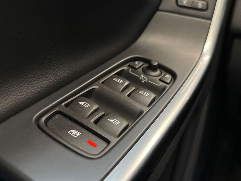 Volvo XC60 2017 Valkoinen