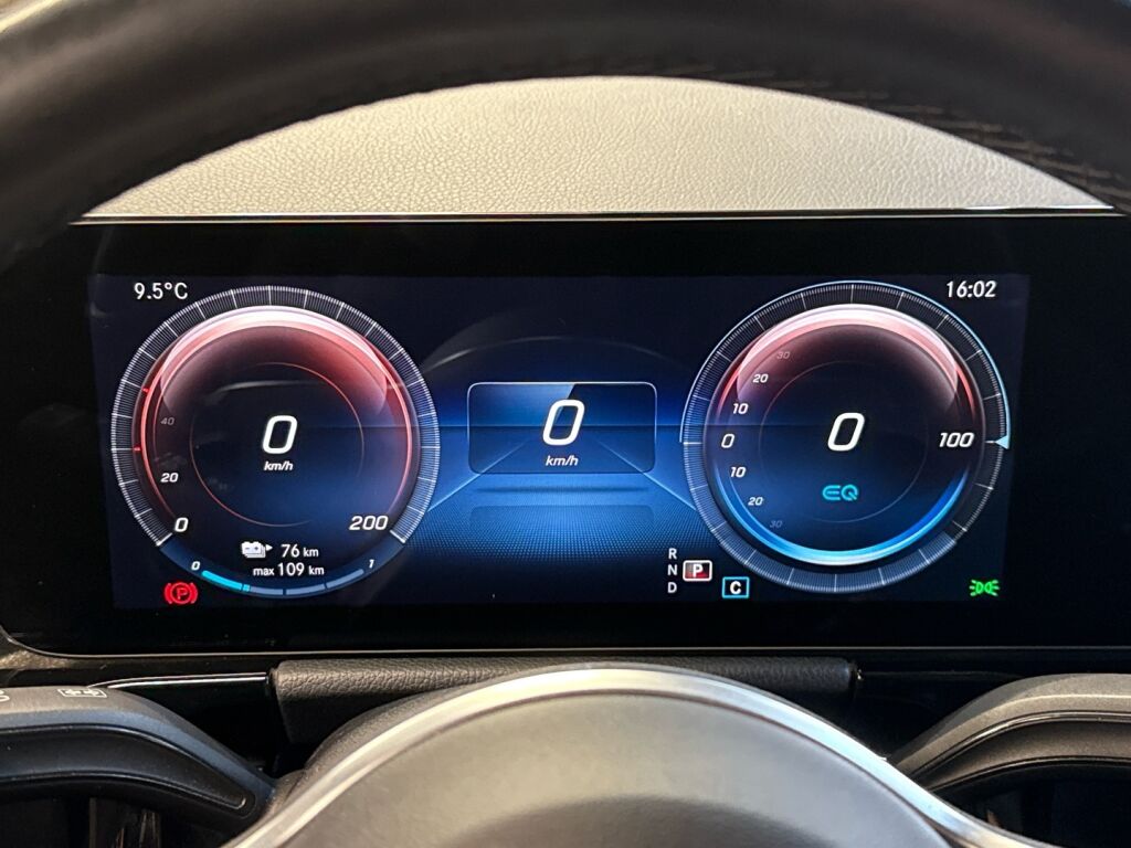 Mercedes-Benz EQA 2022 Musta