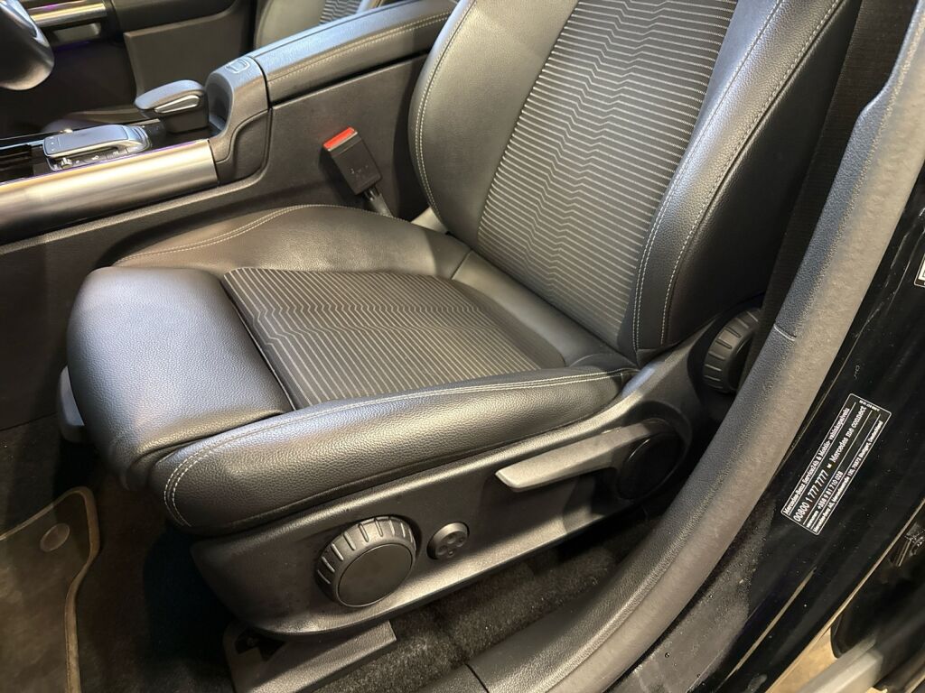 Mercedes-Benz EQA 2022 Musta