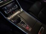 Audi RS6 2020 Musta