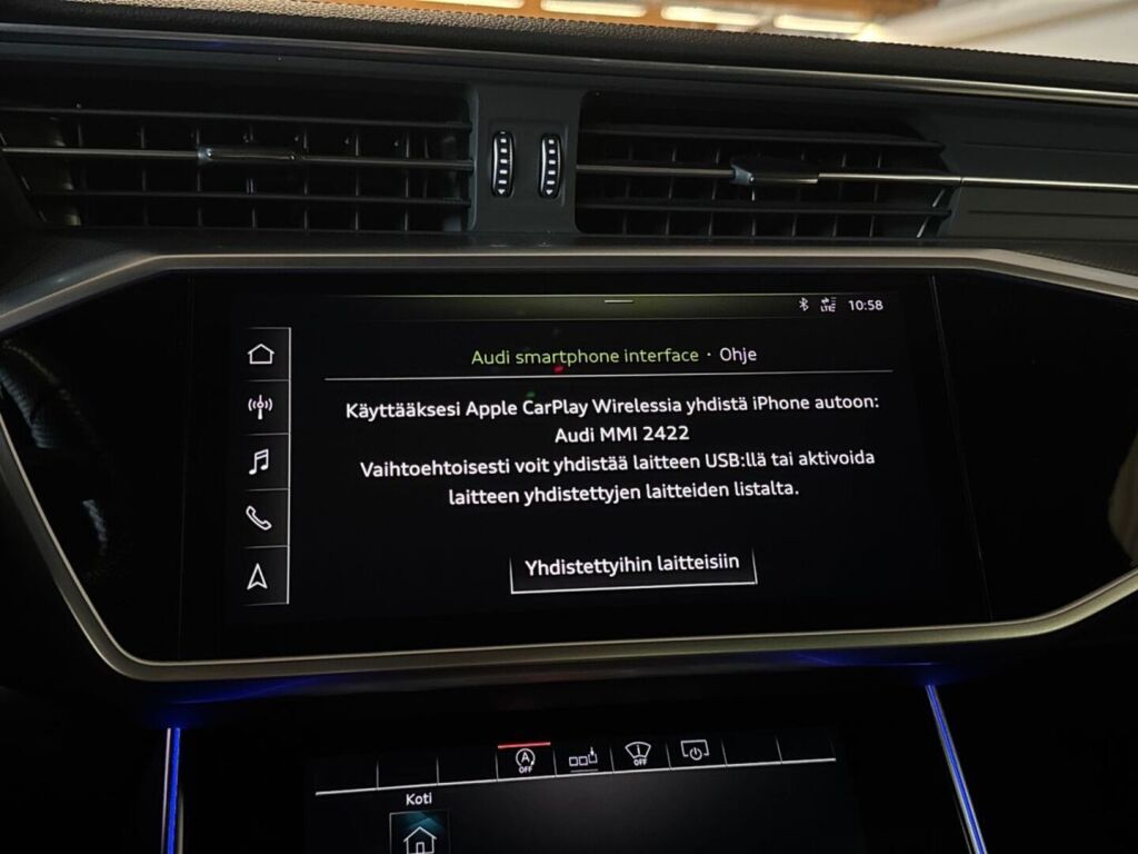 Audi RS6 2020 Musta