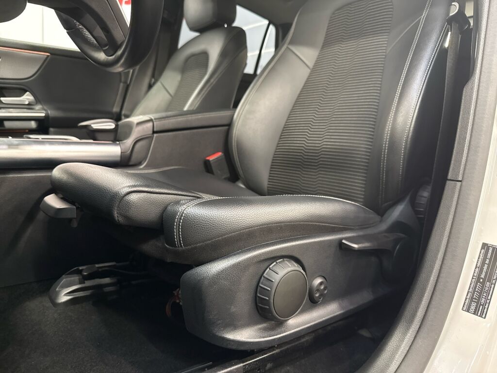 Mercedes-Benz EQA 2022 Valkoinen