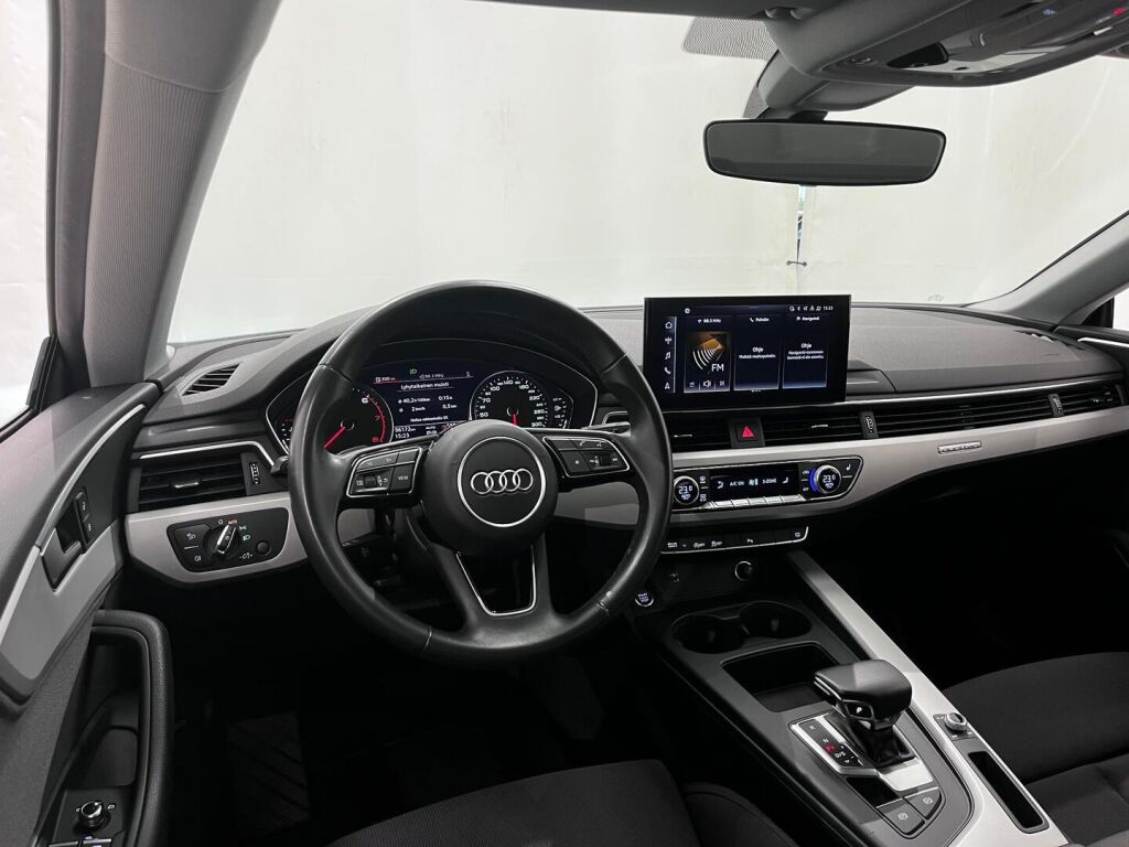 Audi A5 2021 Valkoinen