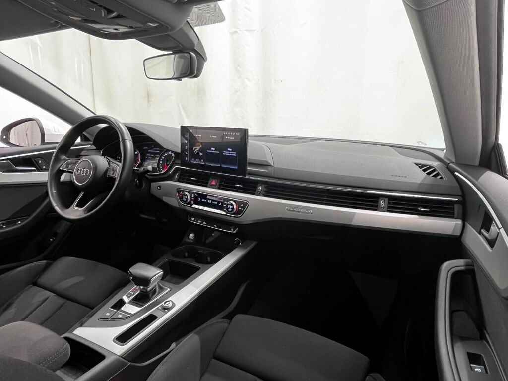 Audi A5 2021 Valkoinen