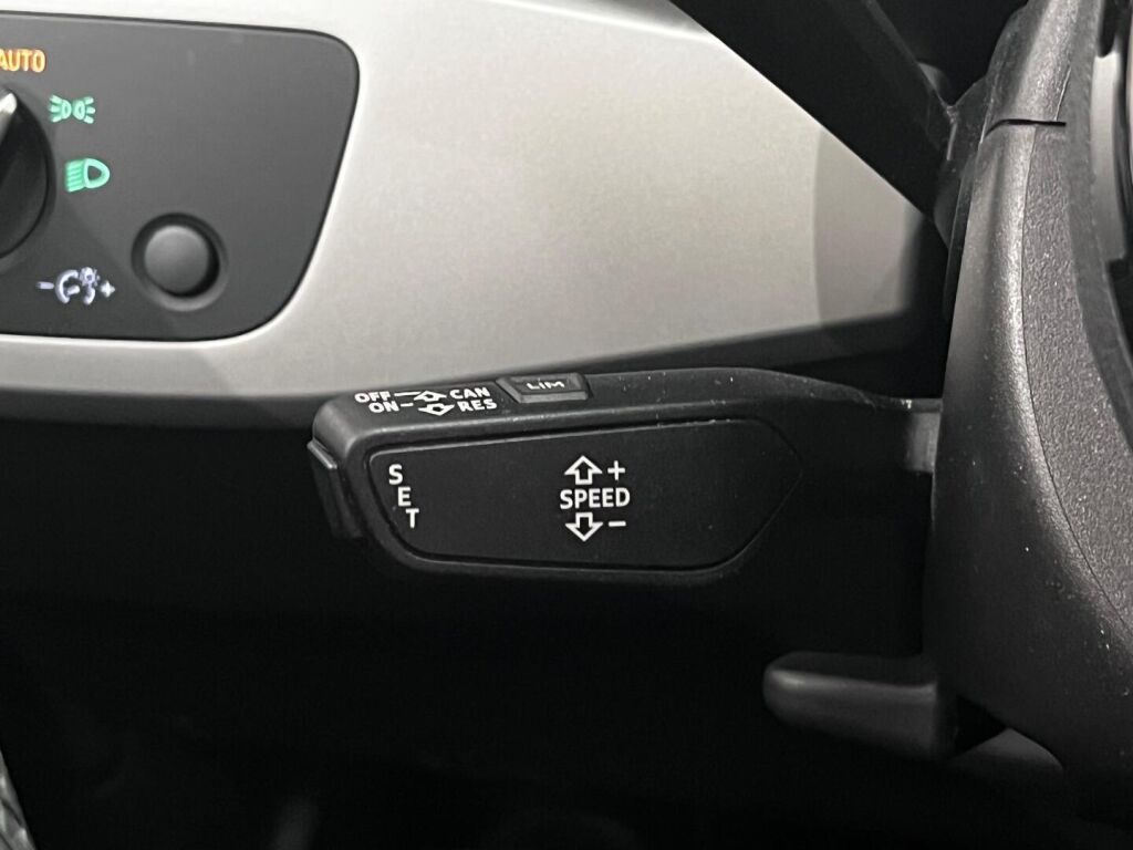 Audi A5 2021 Valkoinen