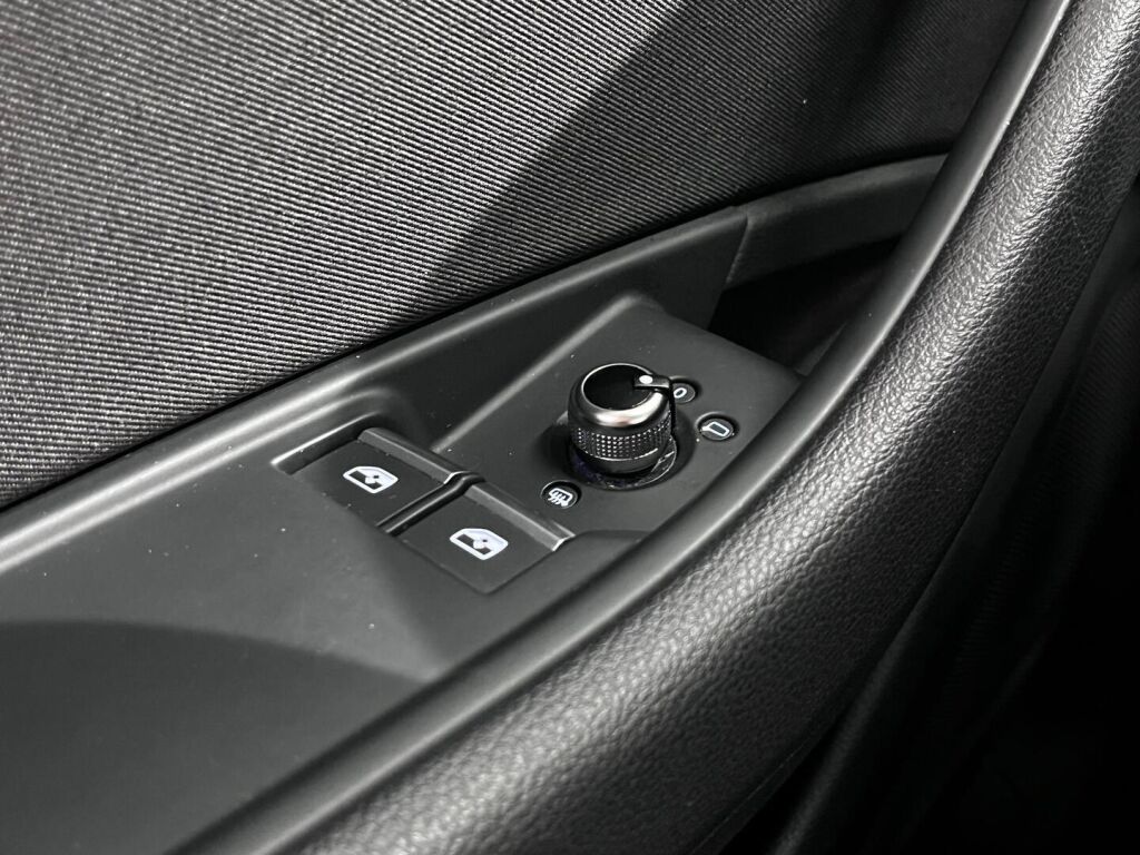 Audi A5 2021 Valkoinen