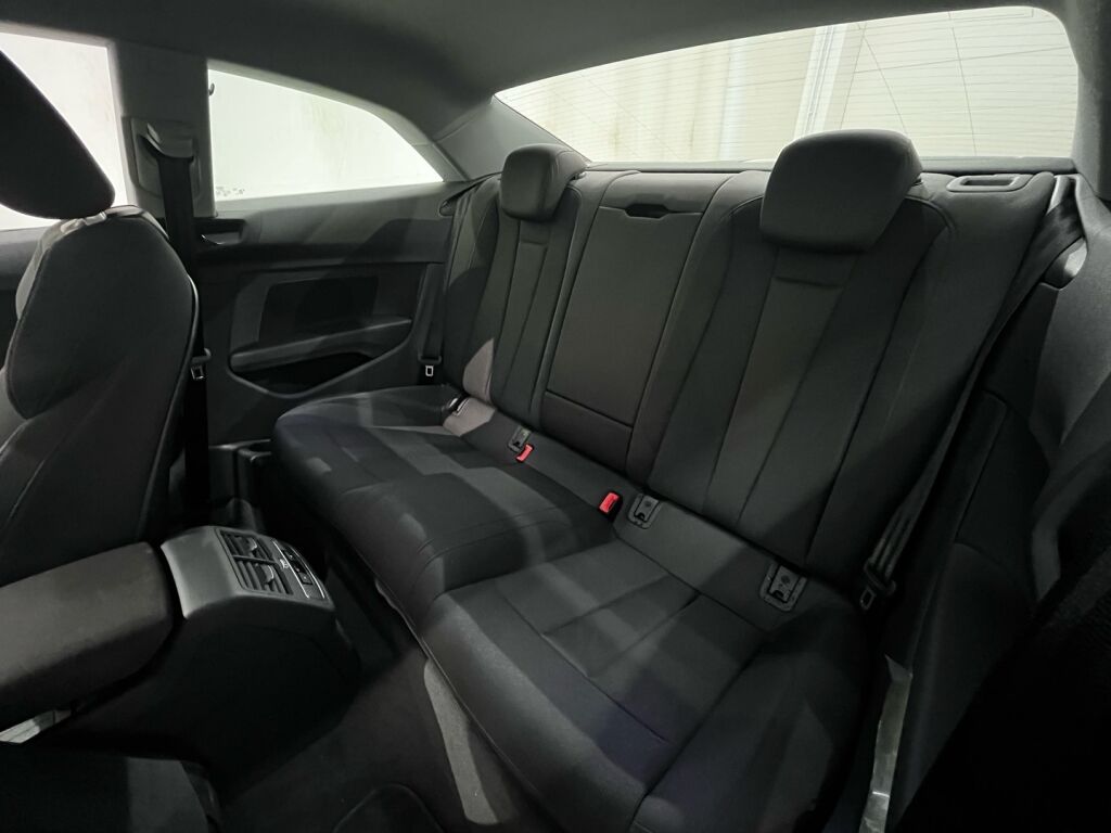 Audi A5 2021 Valkoinen