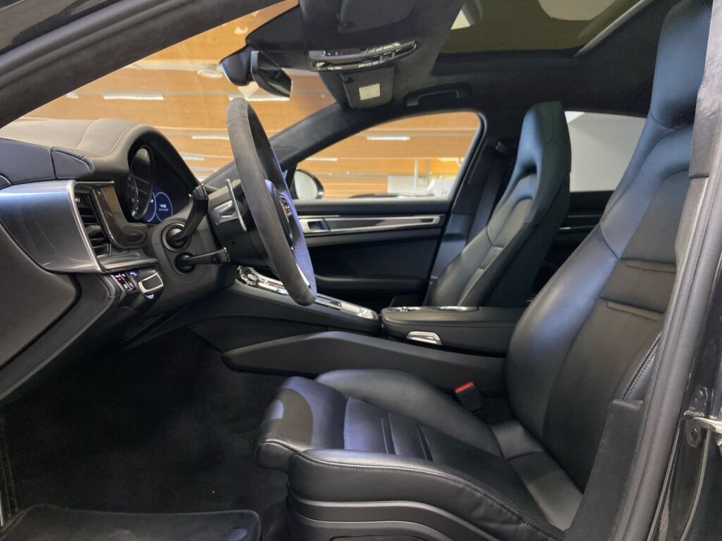 Porsche Panamera 2020 Harmaa