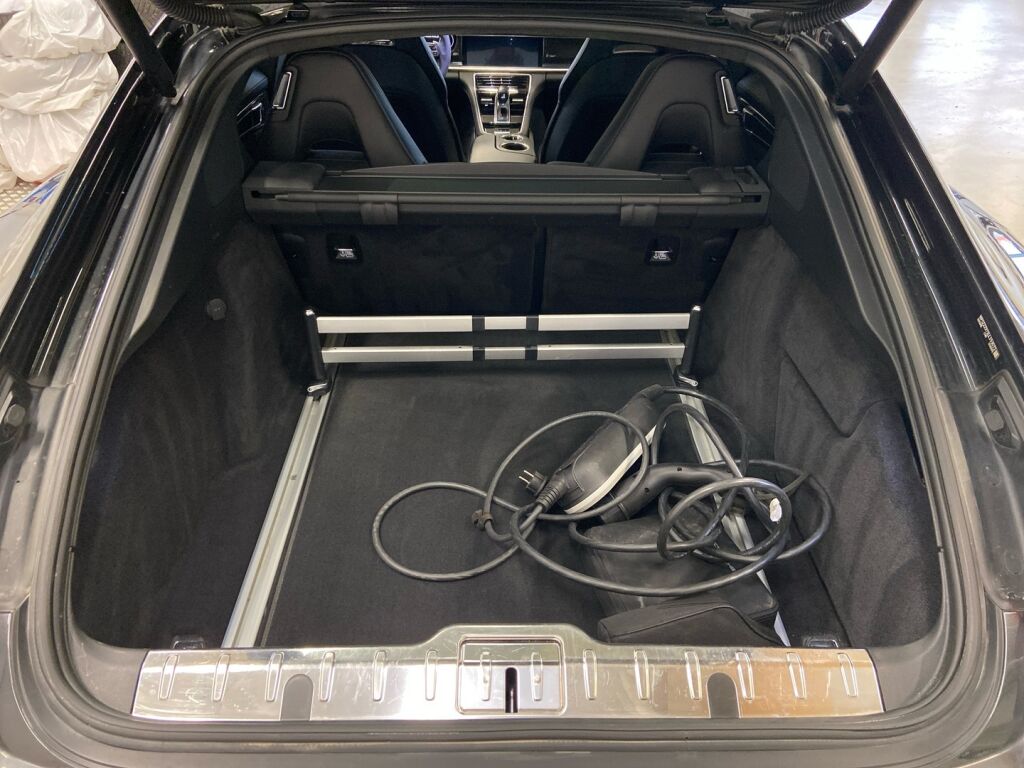 Porsche Panamera 2020 Harmaa