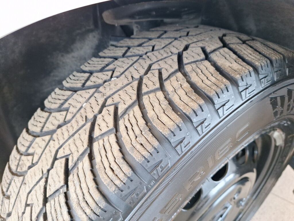 Opel Vivaro 2021 Valkoinen