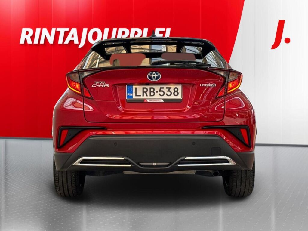 Toyota C-HR 2022 Punainen