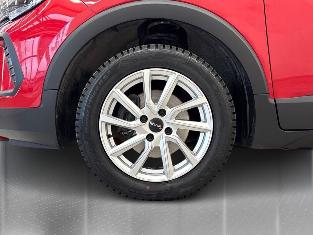 Opel Crossland 2021 Punainen
