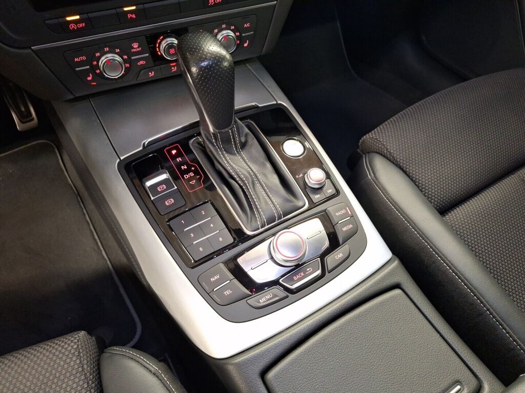 Audi A6 2017 Punainen