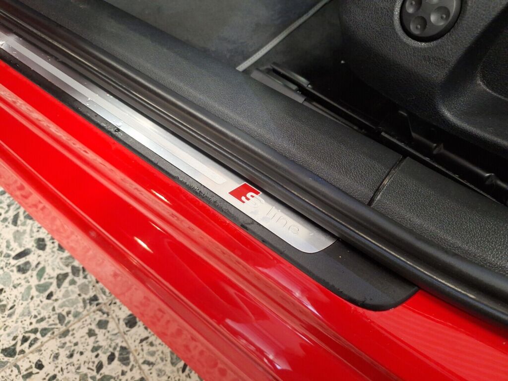 Audi A6 2017 Punainen