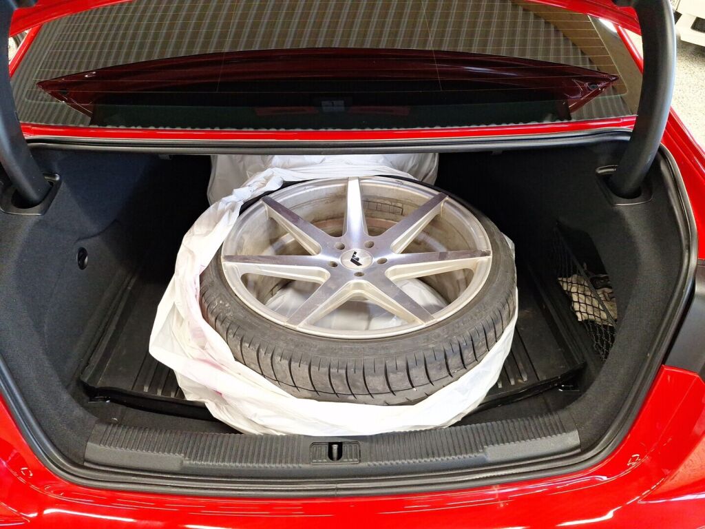 Audi A6 2017 Punainen