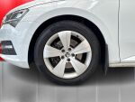 Skoda Superb 2022 Valkoinen