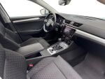 Skoda Superb 2022 Valkoinen