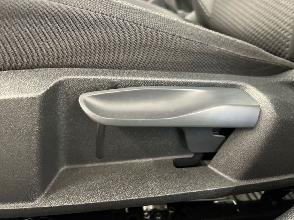 Volkswagen Taigo 2022 Punainen