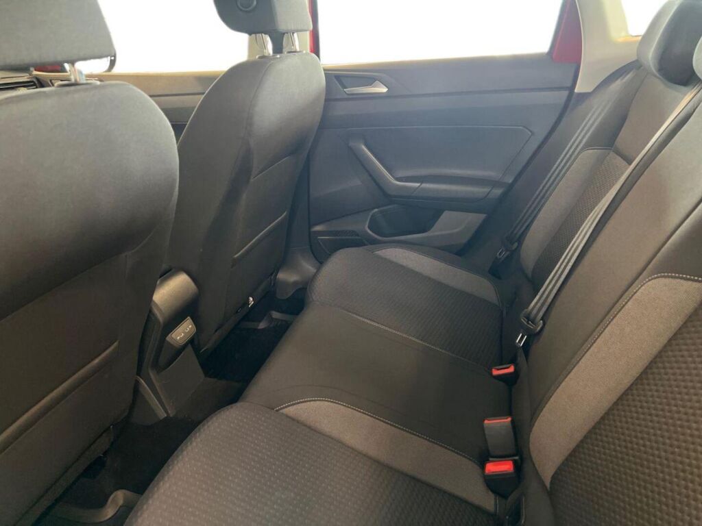 Volkswagen Taigo 2022 Punainen