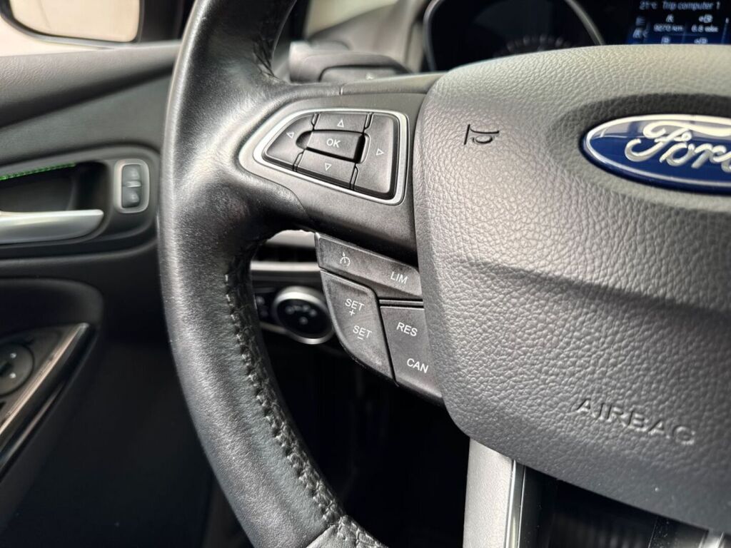 Ford Focus 2015 Harmaa