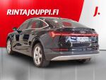 Audi e-tron 2022 Musta