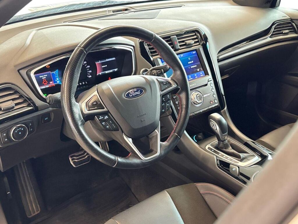Ford Mondeo 2022 Valkoinen