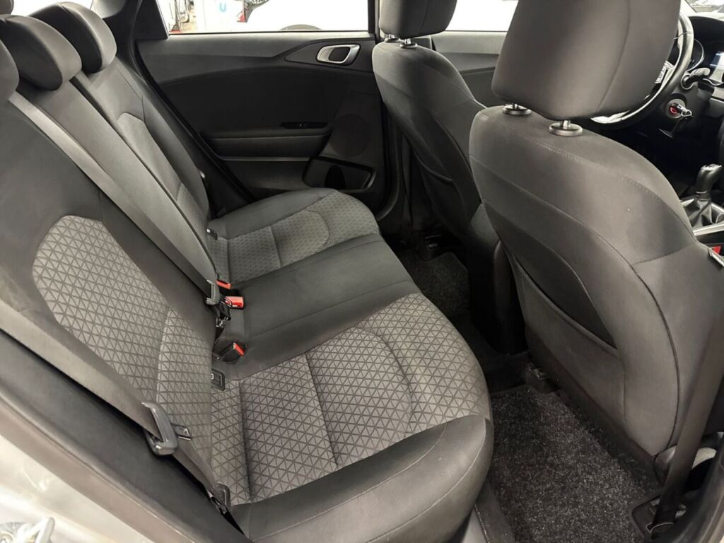 Kia Ceed 2022 Hopea