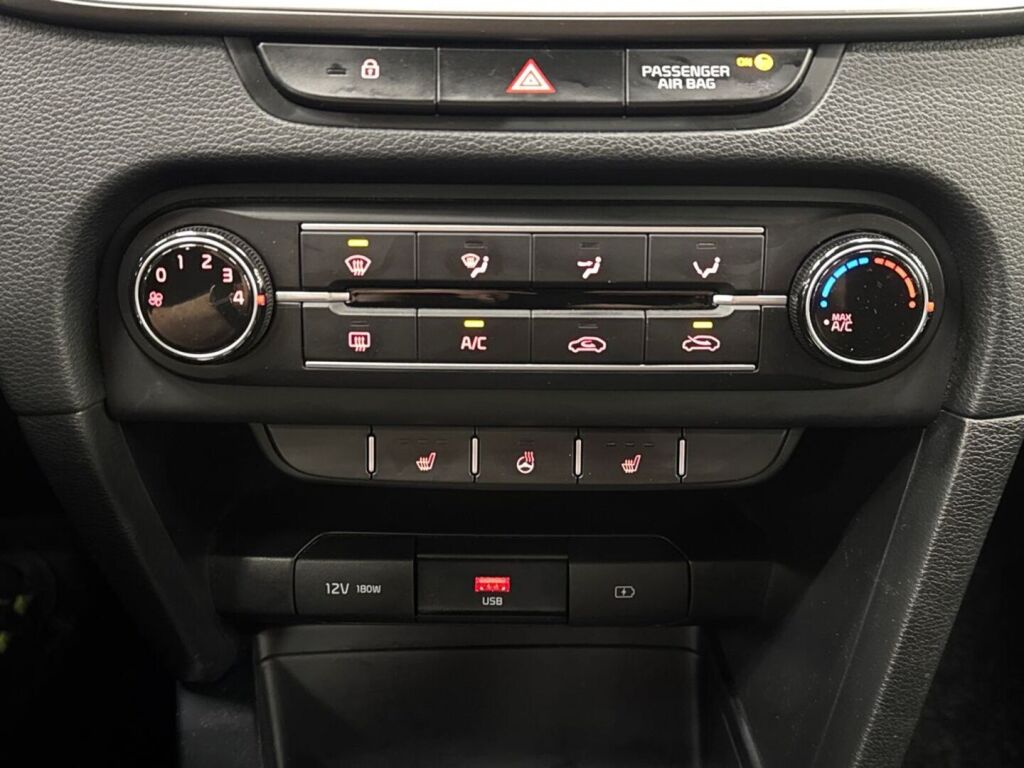 Kia Ceed 2022 Hopea