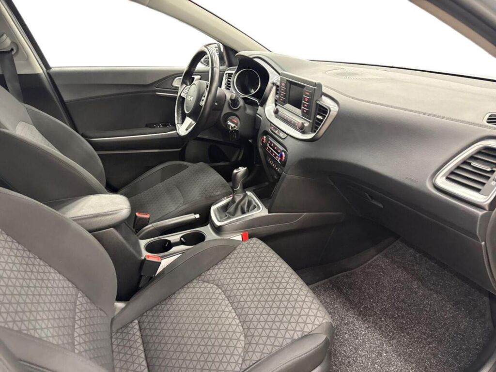 Kia Ceed 2022 Hopea