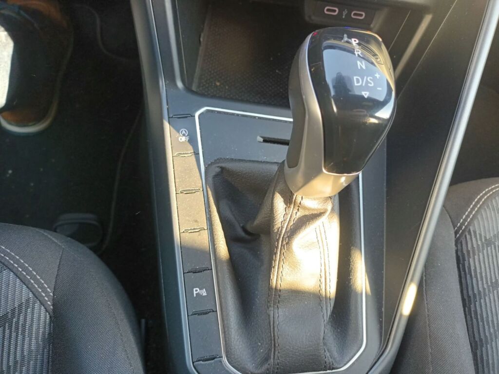 Volkswagen Taigo 2022 Harmaa