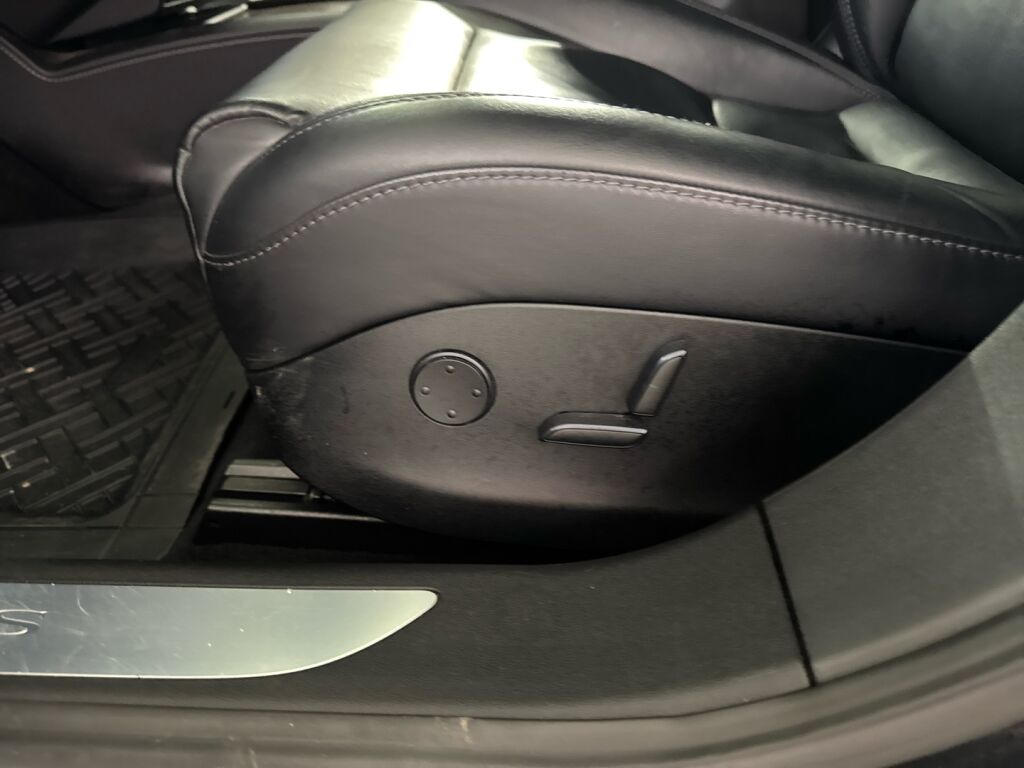 Tesla Model S 2017 Musta