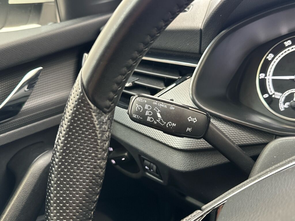 Skoda Kamiq 2022 Valkoinen